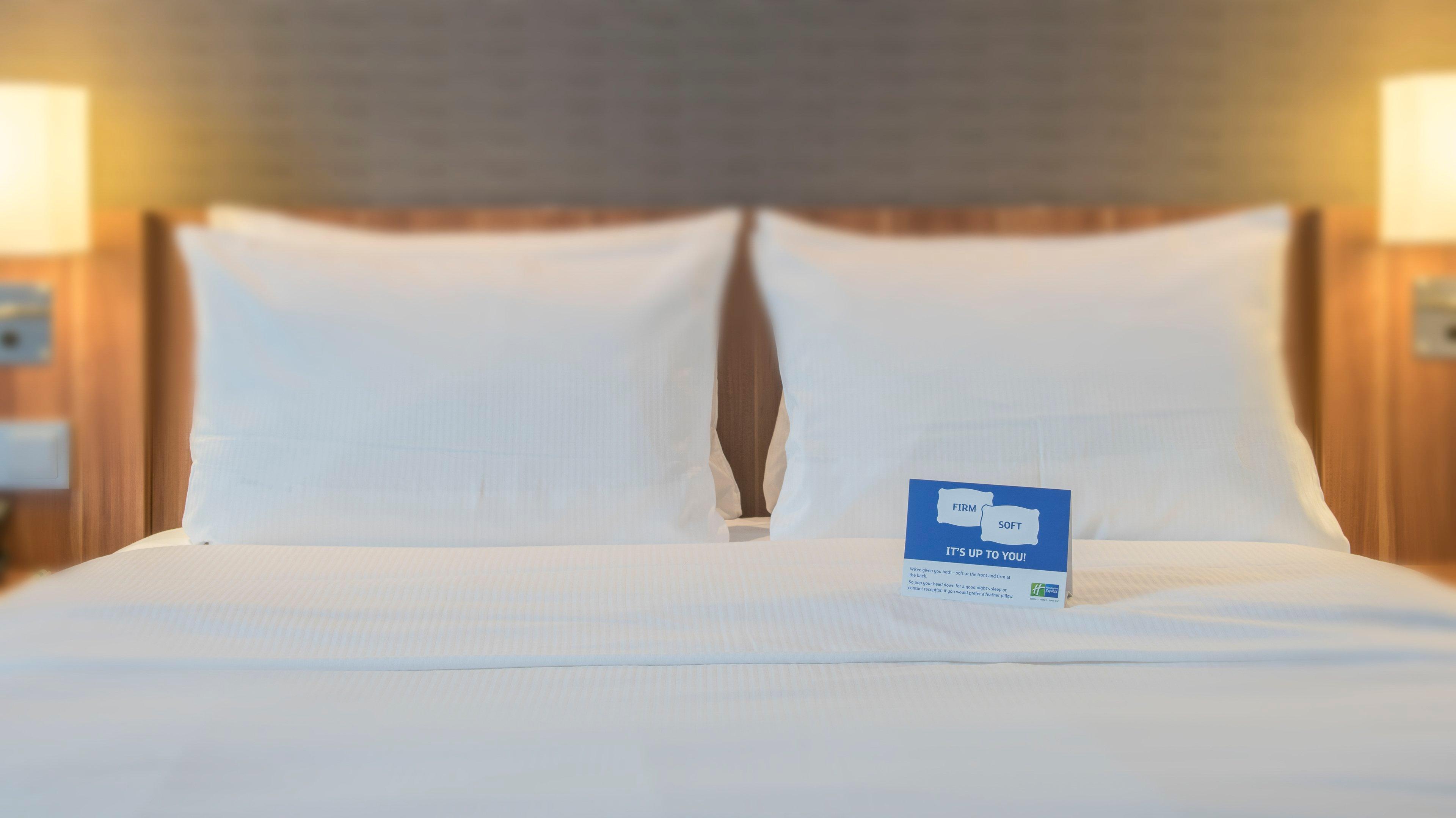 Holiday Inn Express Dresden City Centre エクステリア 写真