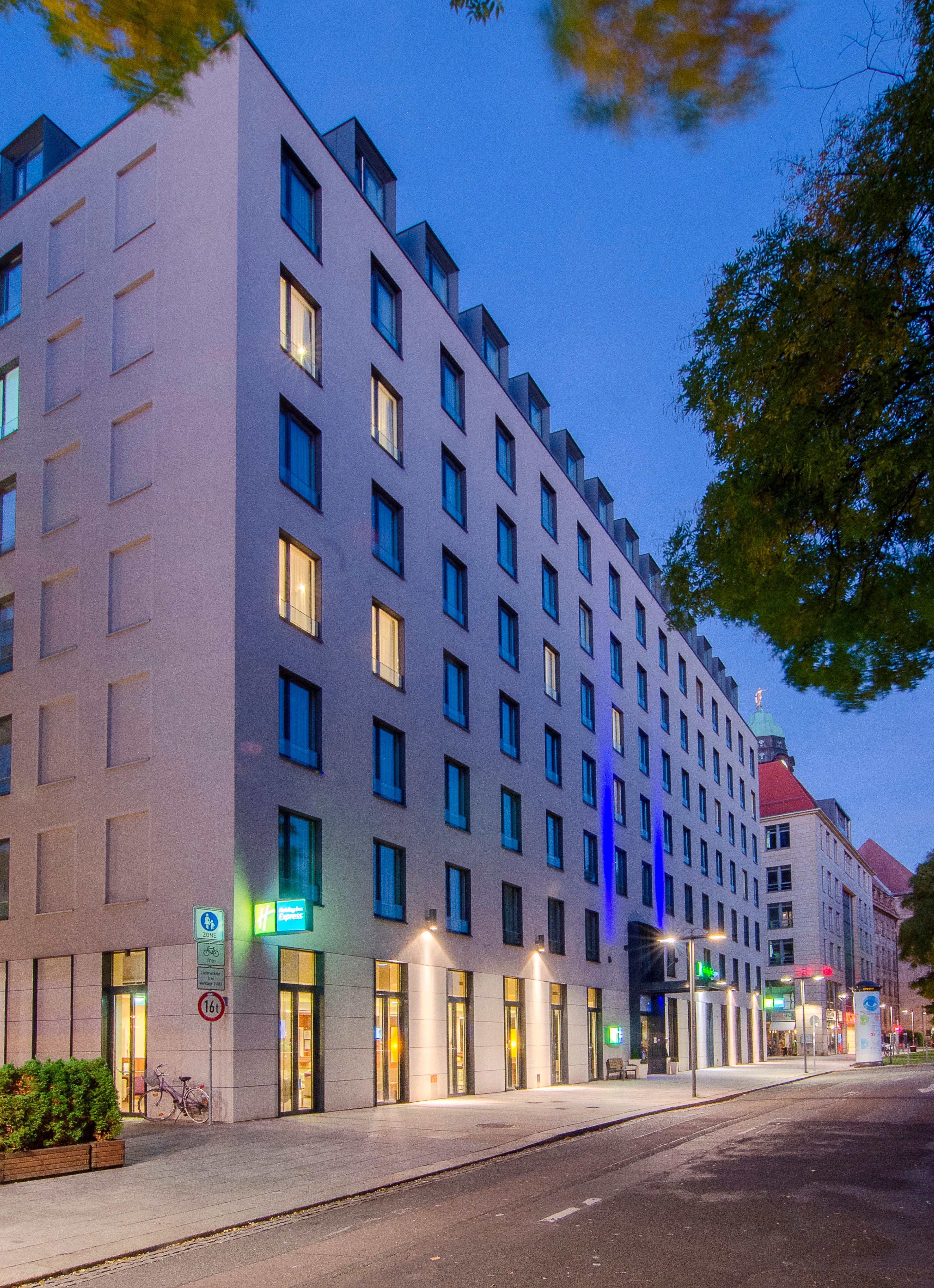 Holiday Inn Express Dresden City Centre エクステリア 写真